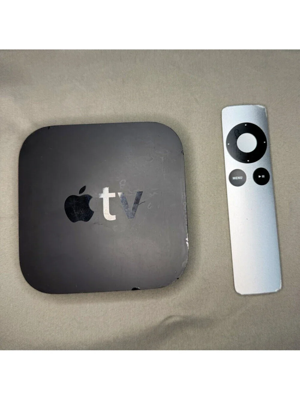 Apple TV Media Streaming Box w/ Apple Remote HDMI Ethernet Optical Silver